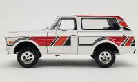 ACME DIECAST 1972 CHEVROLET K5 BLAZER- FEATHERS EDITION - Image 3