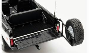 ACME DIECAST 1971 CHEVROLET K5 BLAZER - Image 4